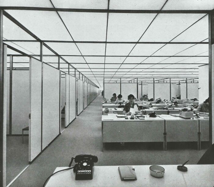 Office Interiors At The Union Carbide Corporation Building