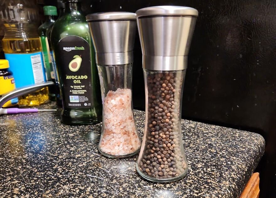 Add Some Zest To Your Life With The Premium Salt And Pepper Grinder Set 