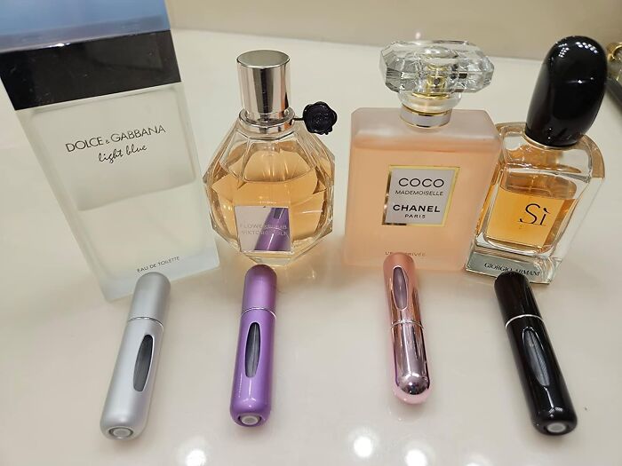 Scent On The Go: Portable Mini Perfume Atomizer For Freshness Anywhere!