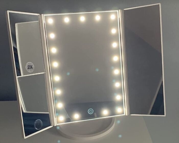 Glow & Magnify: Trifold Vanity Mirror With Lights For Flawless Makeup!