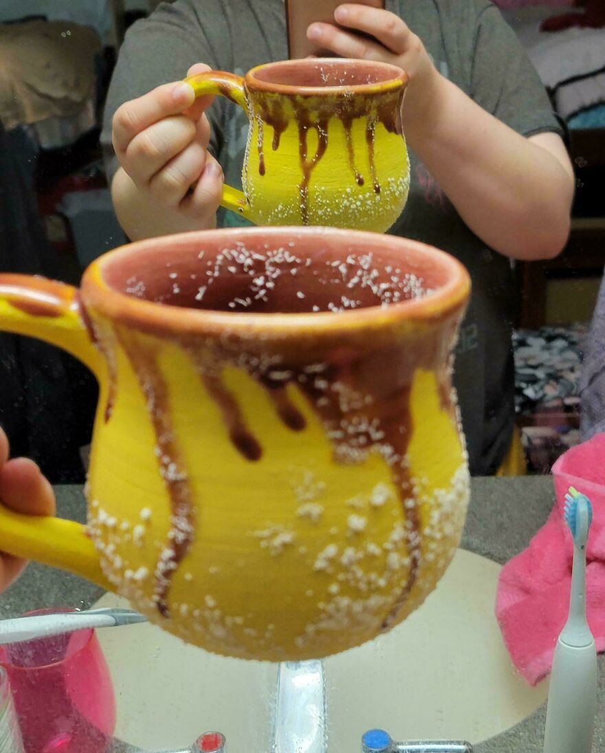 My Sister Accidentally Left Some Salt Water In Her Ceramic Mug Overnight And Salt Crystals Seeped Through