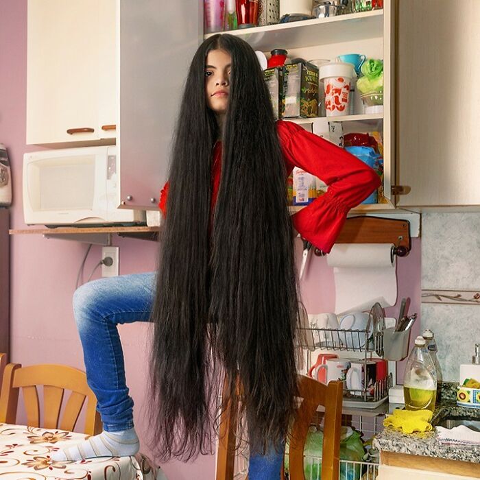 Argentine Photographer Has Been Photographing Women With Long Hair In Latin America For 17 Years