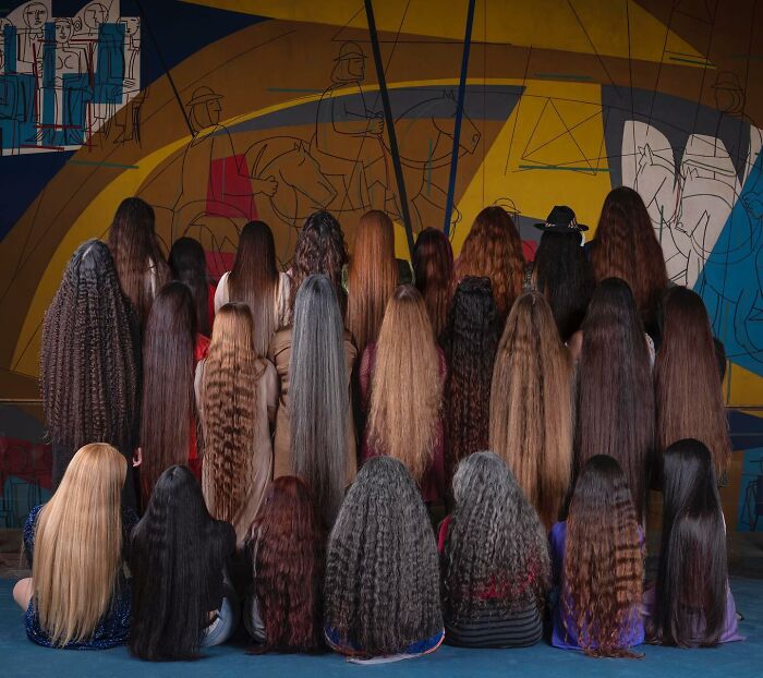 Argentine Photographer Has Been Photographing Women With Long Hair In Latin America For 17 Years