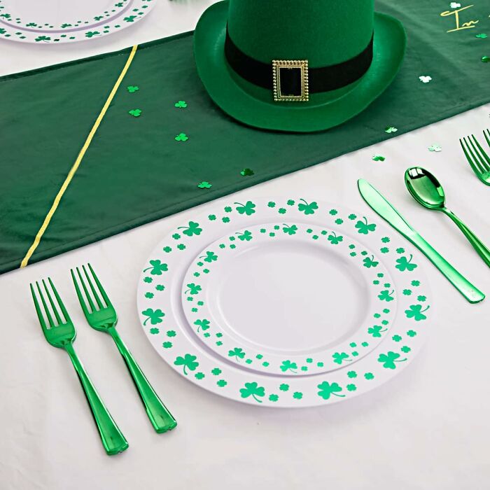 Feast In Festive Elegance: St. Patrick’s Day 125pcs Dinnerware Set With Charming Shamrock Design