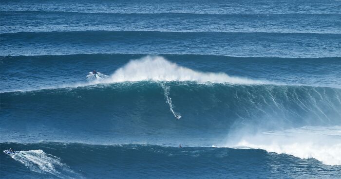 Surfers Are Waiting In Anticipation For Guinness-Record-Sized Waves To Appear In Nazaré Again