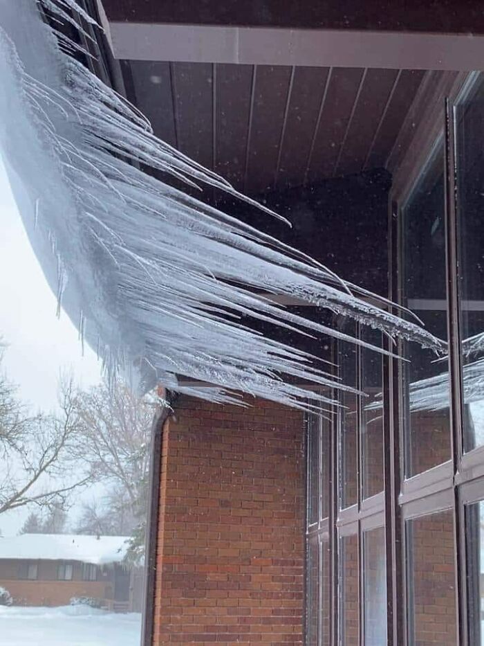 What 60-70 Mph Wind Gusts In Nebraska Look Like. Sideways Icicles