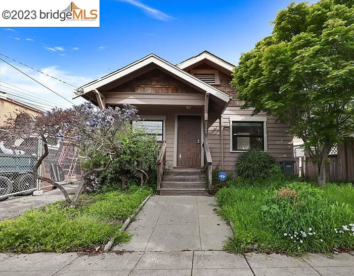 $1M House With Creepy Floor Stains Revealed To Have “Interesting History”