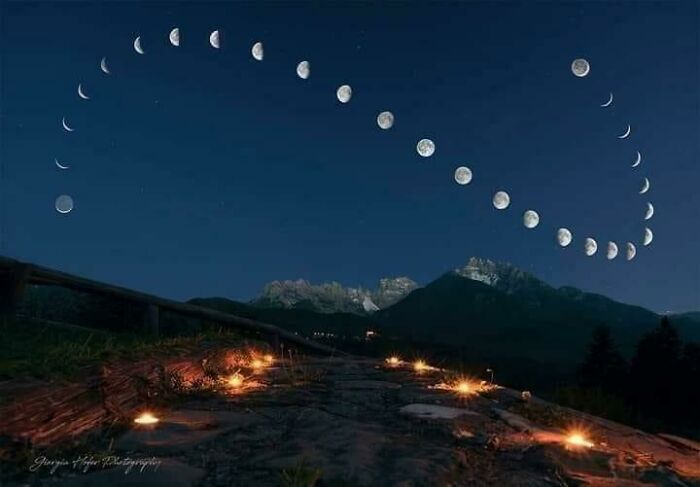 The Moon Photographed Over 28 Days At The Same Place And At The Same Time