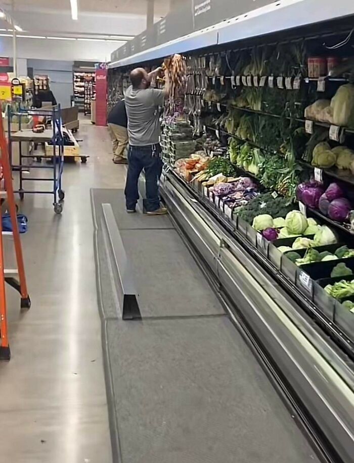 Saw On My Facebook.. Dude Grinding Right Into The Produce