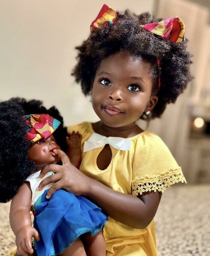 Mi hija y su muñeca favorita