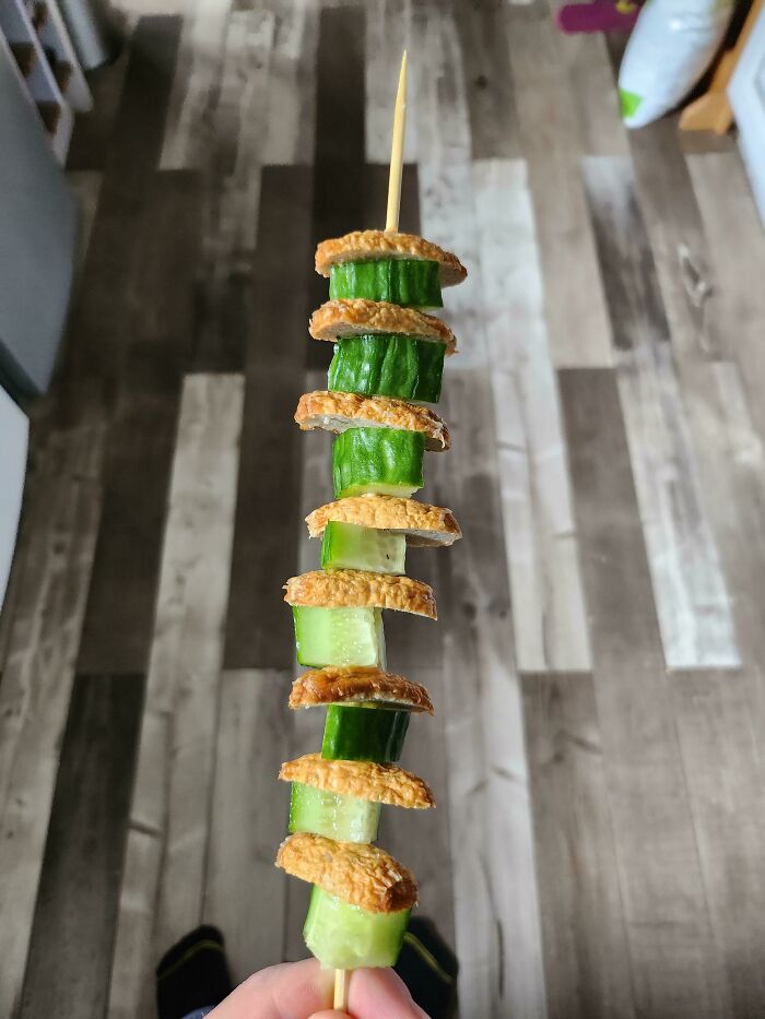 Best Dad Hack So Far. Fussy Toddler Refusing To Eat? Put It On A Skewer, Snip Off The Sharp End Then Watch Them Eat The Very Same Thing They Refused Seconds Before