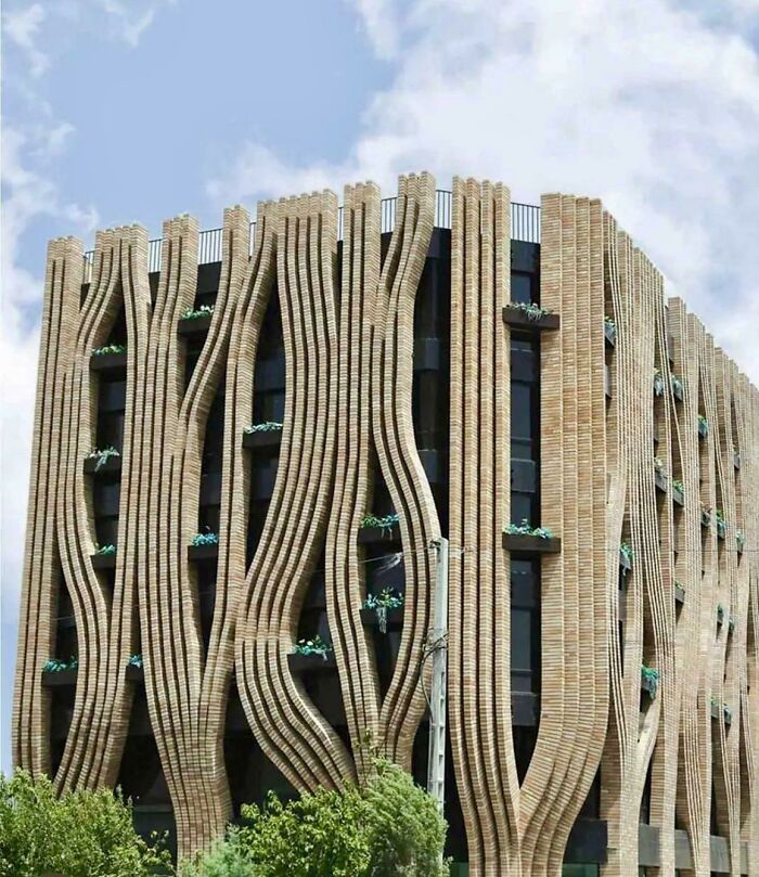 Behtash Office Building By Omid Shafieie, Isfahan Iran