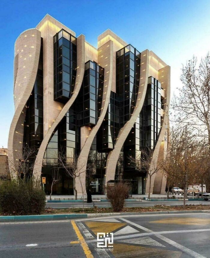 Office Building In Isfahan, Iran