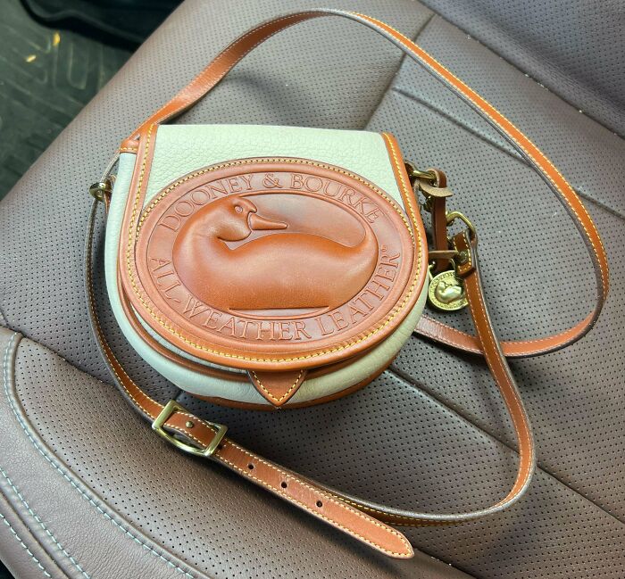 Found A Vintage Dooney Big Duck Bag! I Paid More Than I’d Like ($24.49) But Just Couldn’t Leave It. Don’t Know If It’s Real, But Love It All The Same!