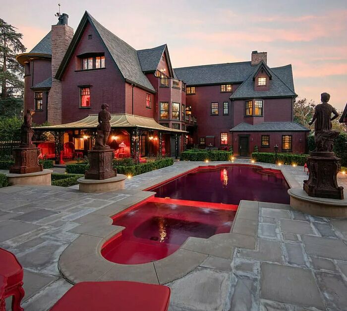 This Estate In La Dubbed "The Real Vampires Of Beverly Hills"