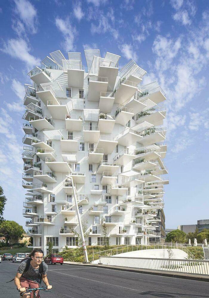 L’arbre Blanc (The White Tree) Residential Tower, Montpellier, France [os] [700x998]