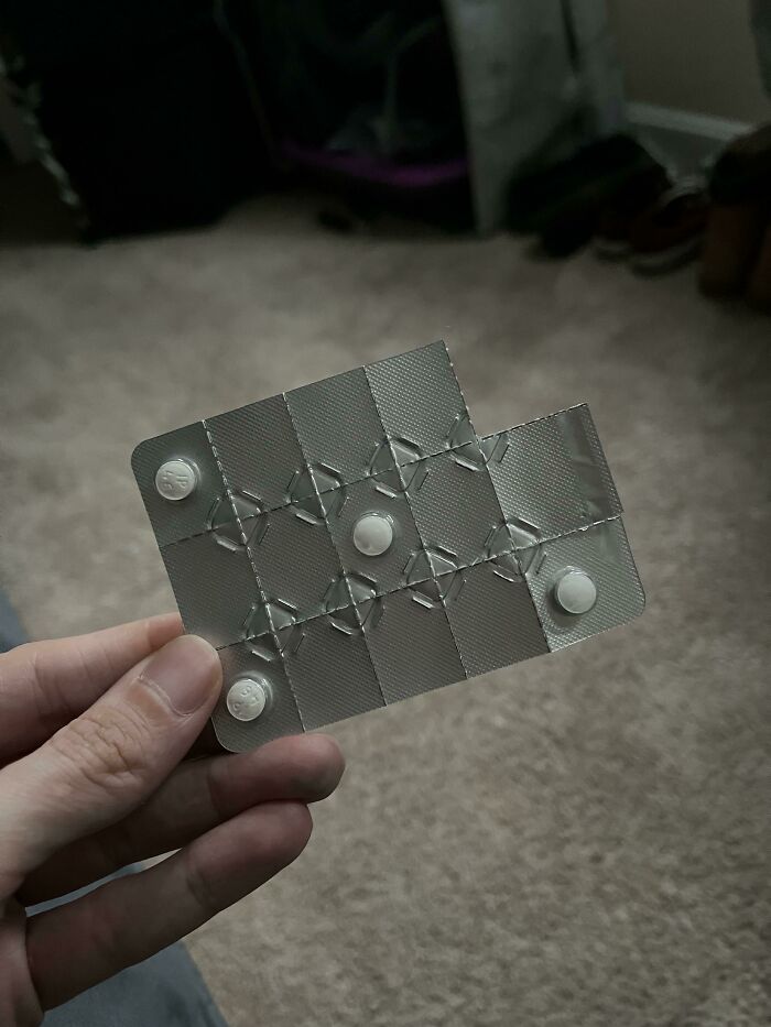 Misleading product packaging of pills shows many empty blister slots.