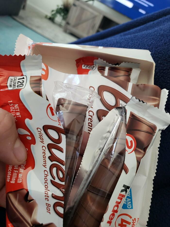 4 Bars Individually Packed. Packed In Pairs. Packed In 2 Packs Of Pairs. 😡😡😡