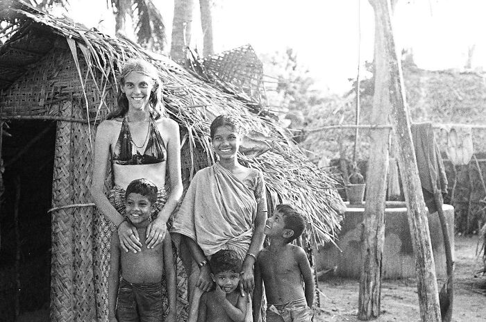 I'm The Tall American With My Sri Lankan Family In 1980. Batticaloa, Sri Lanka