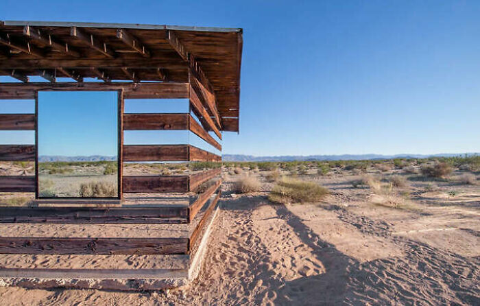 Cabin With Mirrors