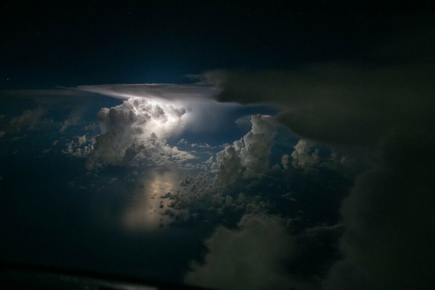 Flying High: Santiago Borja's Captivating Aerial Photography Above The Clouds (New Pics)