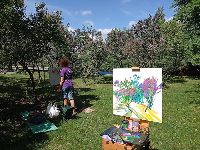 My Friends And I Went To An Art Plein Air With A Lilac Landscape (15 Pics)