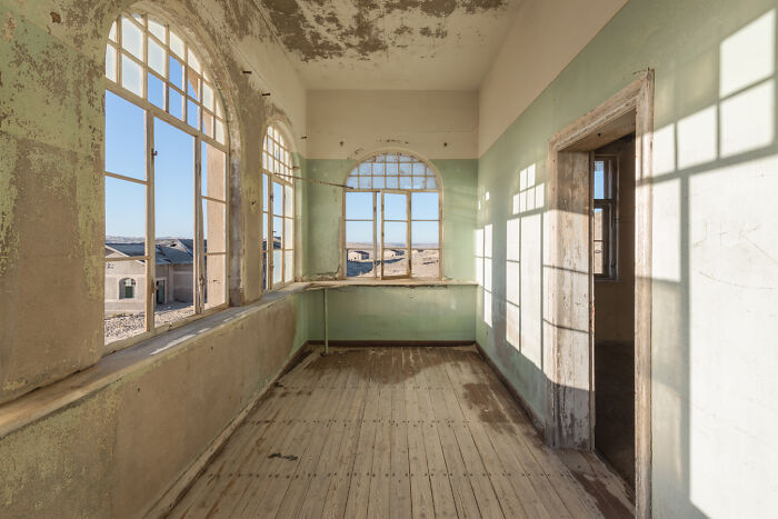 I Discovered The Forgotten Treasures Of Kolmanskop: A Namibian Ghost Town Featured In "Fallout" And "Mad Max"