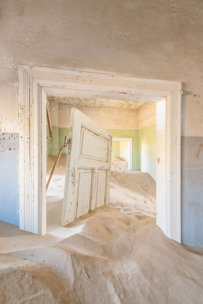 I Discovered The Forgotten Treasures Of Kolmanskop: A Namibian Ghost Town Featured In "Fallout" And "Mad Max"