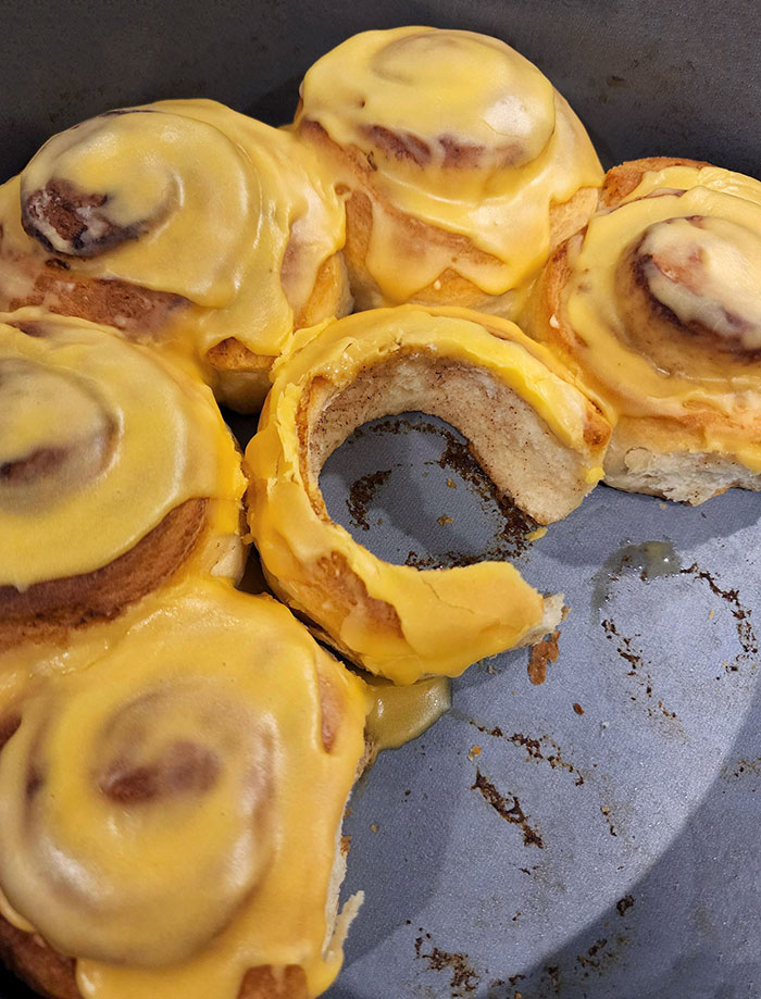 The Way My Wife Eats Cinnamon Rolls