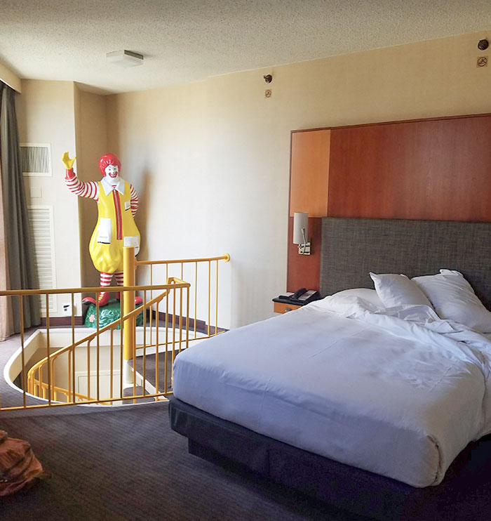 My Hotel Room Had A Ronald McDonald Statue In It (Hyatt Regency Chicago)