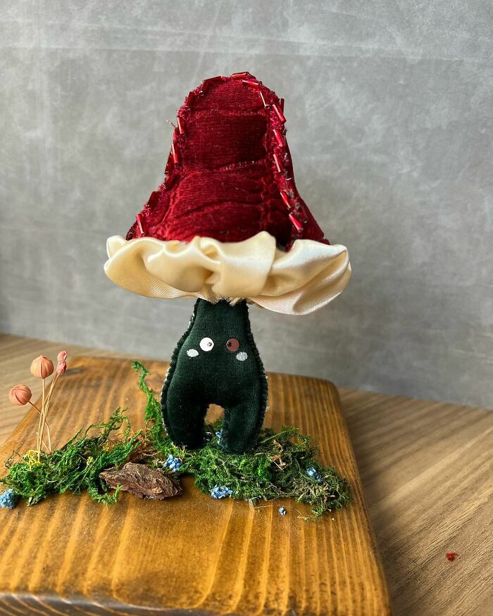 Red Velvet Mushroom Cap