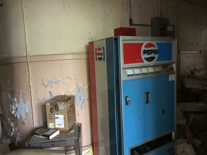 Found An Old Pepsi Vending Machine