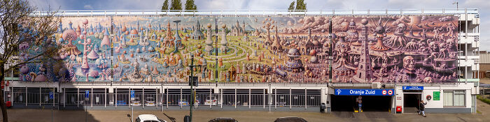 "Through The Eyes Of Hieronymus Bosch": Digital Art Collective Smack Creates 53 Meters-Wide Artwork