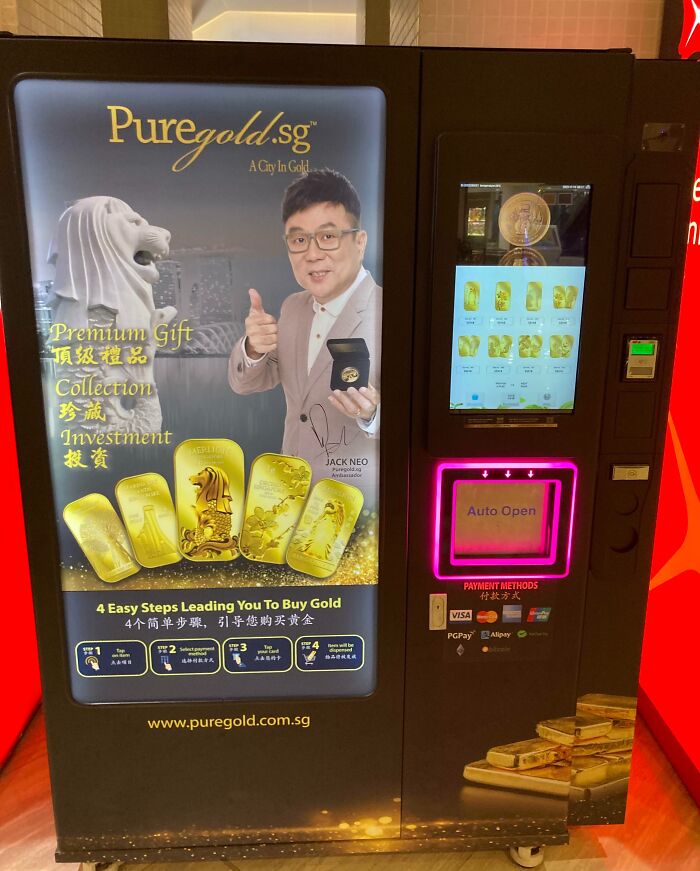 This Vending Machine That Sells Gold