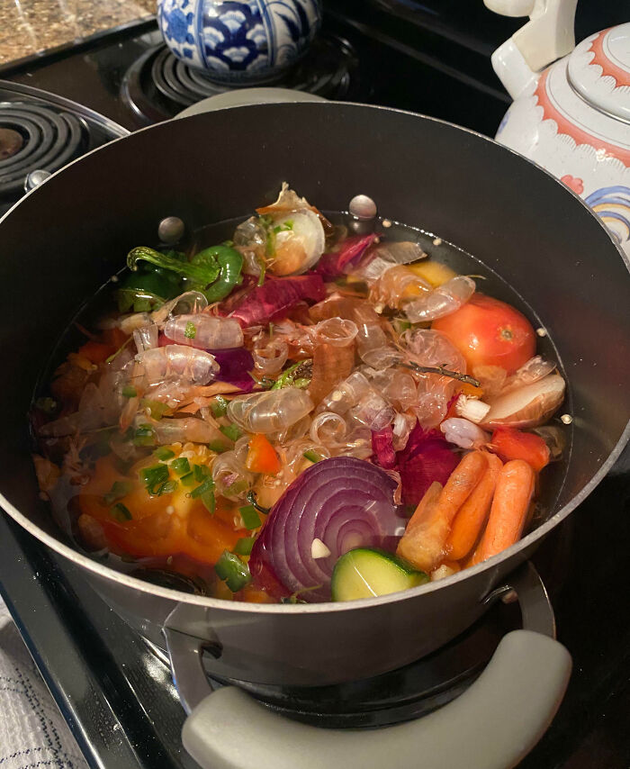 First Time Using Food Scraps To Make Broth