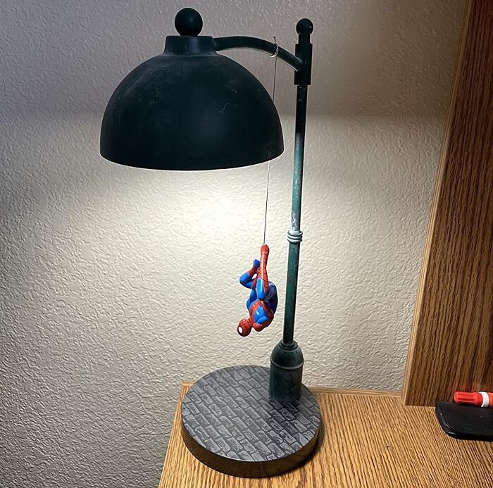  Spider Man Streetlight Desk Lamp : Don't Mind Me, Just Hanging Out