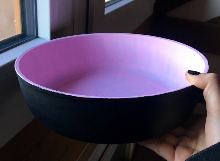 Repurposing A Damaged Frying Pan. With A Bit Of Paint It's Now A Cool Decorative Bowl