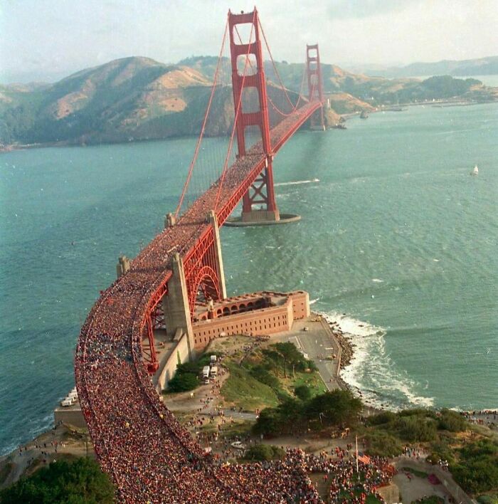 On May 24, 1987, San Francisco Celebrated The Golden Gate Bridge’s 50th Anniversary, Organized By The “Friends Of The Golden Gate Bridge,” A Group Made Up Of Five Members Of The Bridge District Board Of Directors