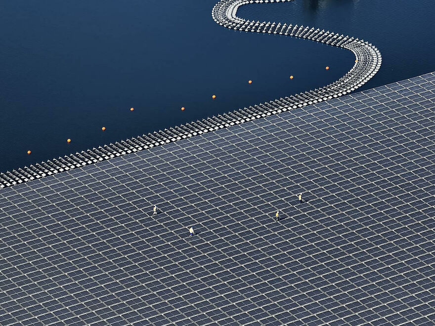 Biggest Floating Solar Panel From The Series Cirata Reservoir Floating Solar Panel Powert Plant © Andre Hidayat