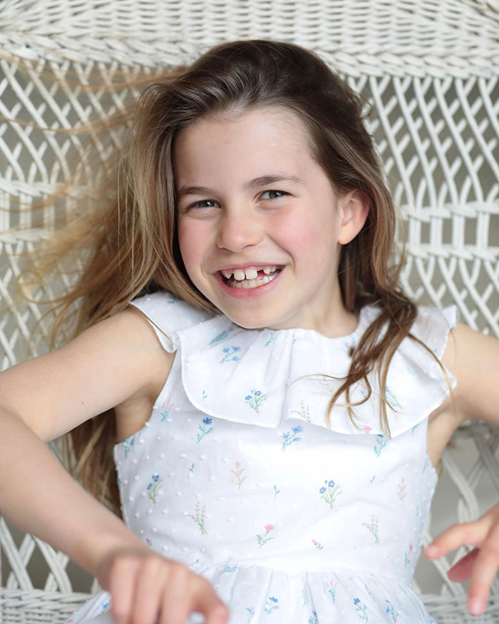 Smiling Princess Charlotte’s 9th Birthday Pic Shared…