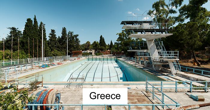 I Traveled Around The World To Take Pictures Of Abandoned Swimming Pools (12 Pics)