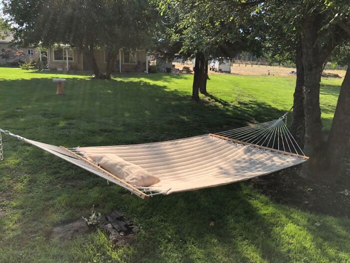 It Doesn't Get More Comfortable Than This Double Quilted Fabric Hammock 