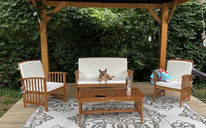 This Beige Patio Set Will Make You Want To Spend All Your Time Outside