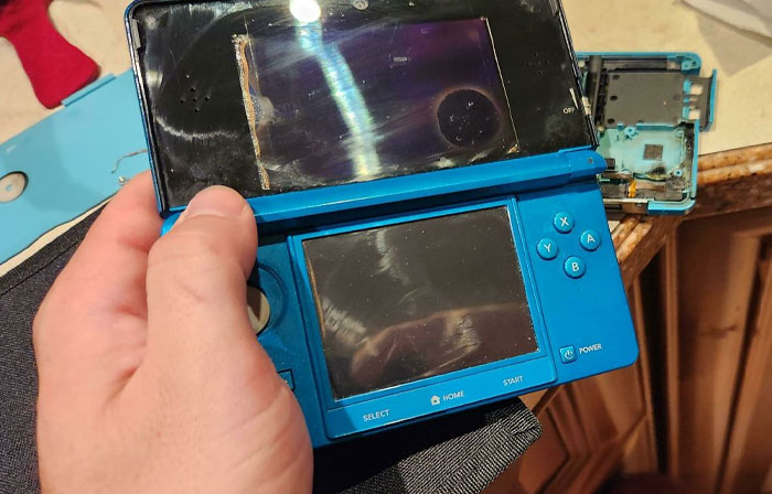 My 3-Year-Old Son Decided To Microwave Our 3DS