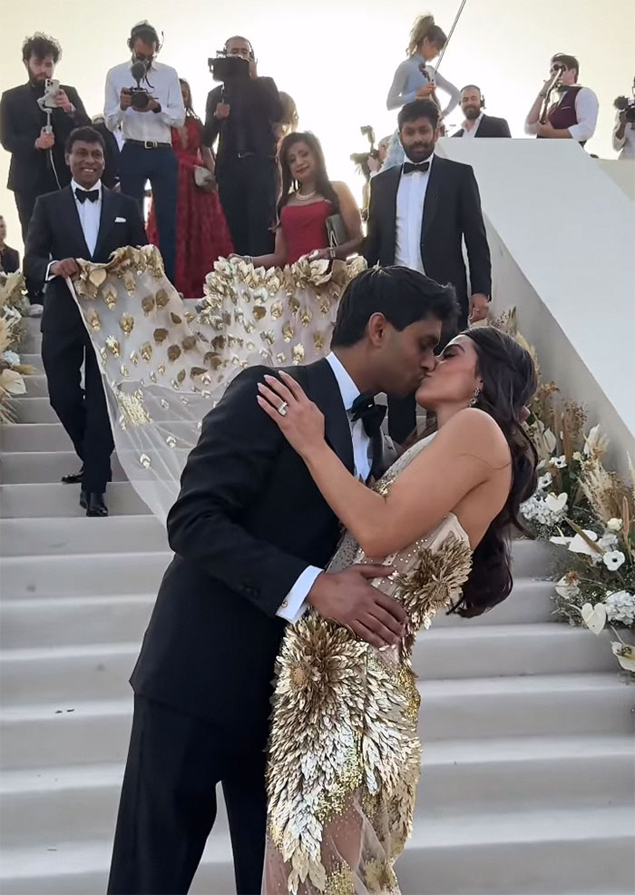 “So Much Waste”: People Blast Billionaire’s Wedding That Shut Down The Pyramids