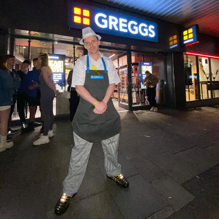“I’ll Have A Sausage Roll With A Rave”: People Are Amazed By Jam-Packed Party In Small Bakery