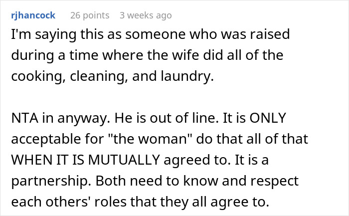 Woman Kicks Sexist Dad Out After He Keeps Schooling Her About Things That Ended His Marriage