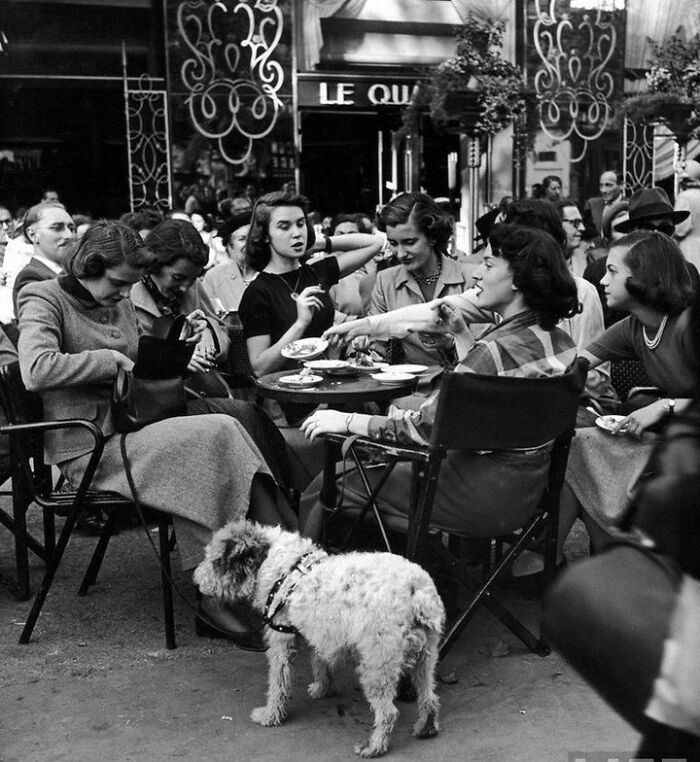 The Colisée Café On The Champs-Elysees, 1951. After Watching A Saturday Afternoon Hollywood Movie, Seven American Girls Stop For Some Cokes