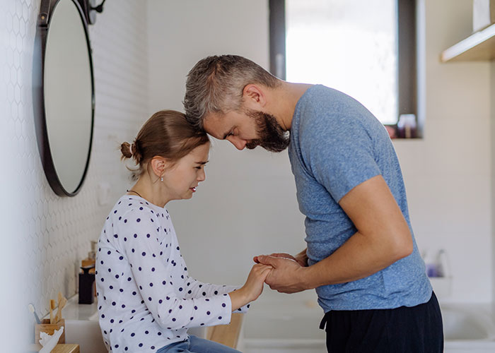 “Look What You Did”: Man Feels Horrible After Ex’s Insults Make Him Lose It In Front Of Kids