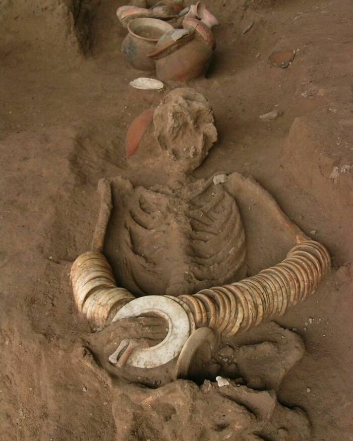 A Burial, At Ban Non Wat In Thailand, That Contained The Remains Of A Person Buried With A Remarkable Number Of Shell And Marble Bangles (1000-800 Bc)